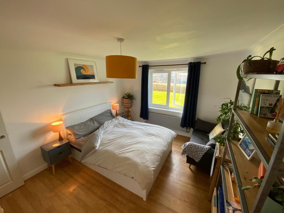 Sea Views On Fistral. Lovely Private Bedroom 뉴키 외부 사진